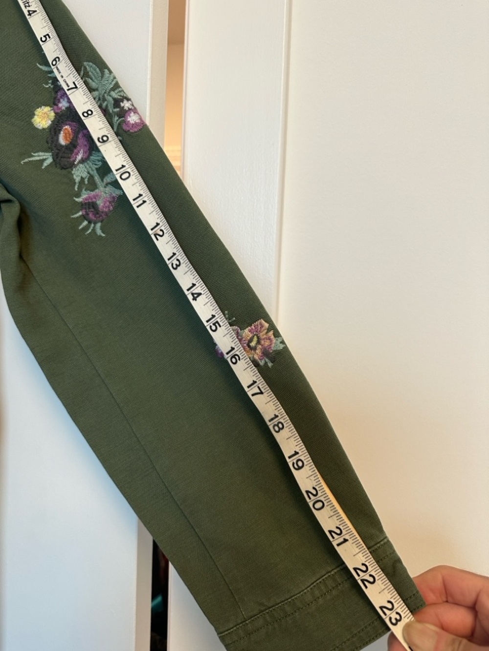 Levi’s Embroidered Flowers Military Jacket 
Size L Army Green NWOT - Picture 10 of 10